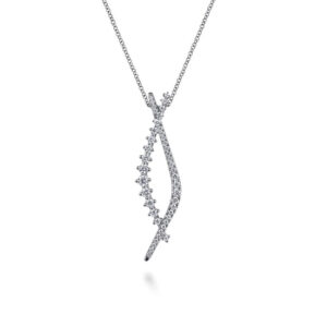 14K White Gold Graduating Diamond Pendant Necklace