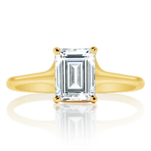 Radiant Solitaire Graduated Band Engagement Ring