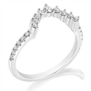 Diamond Shared Prong Curved Band
