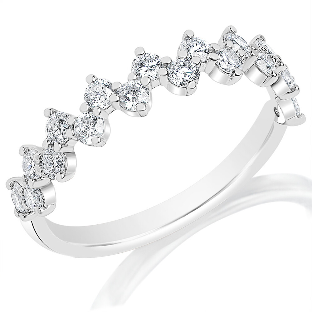 Staggered Round Diamond Ring