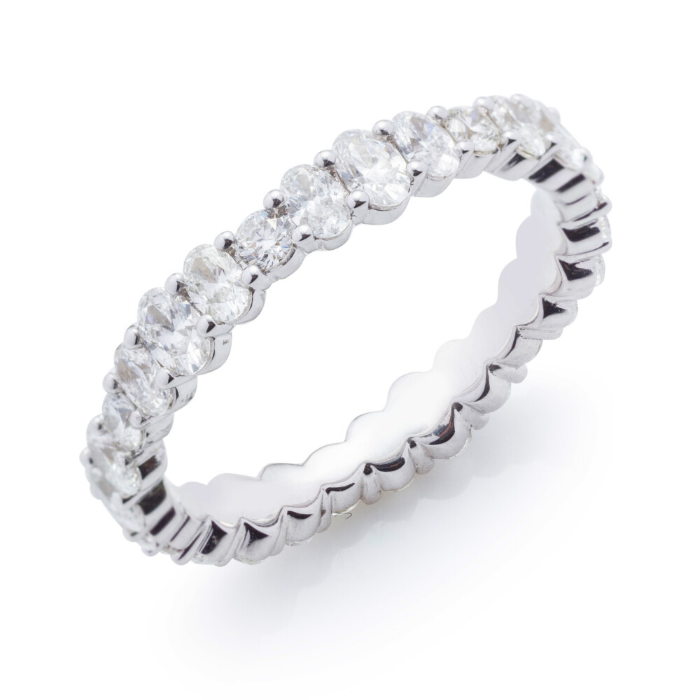 Graduating Oval and Round Diamond Eternity Ring