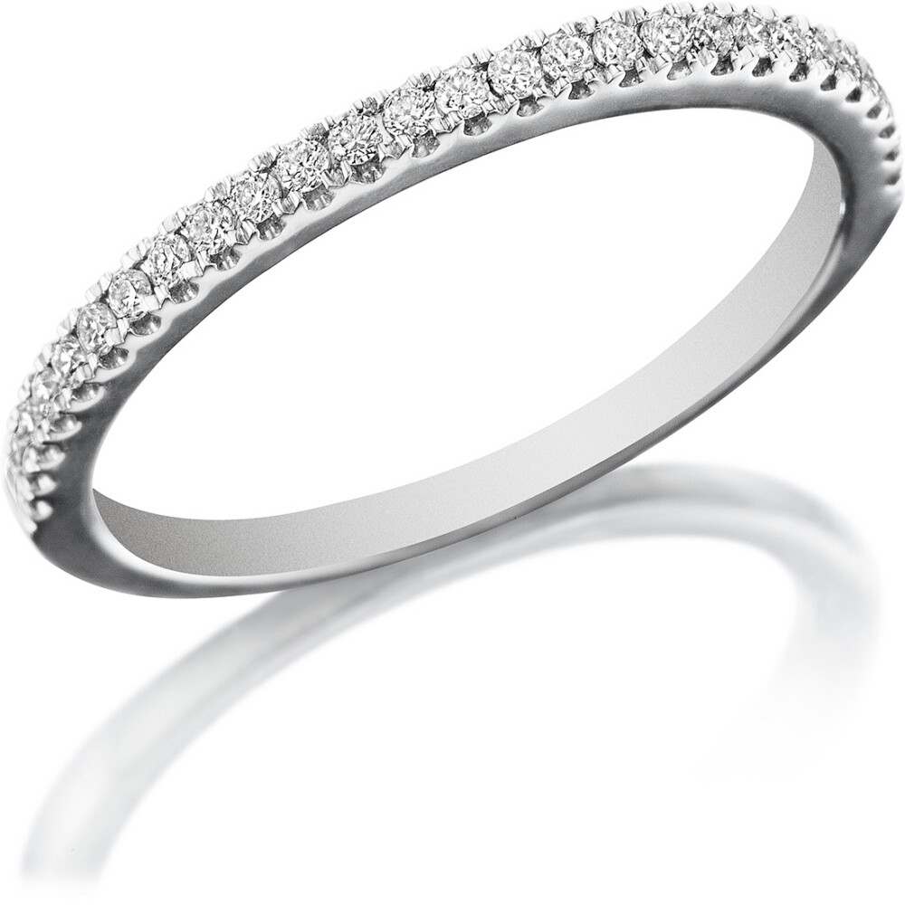 Diamond Split Prong Band