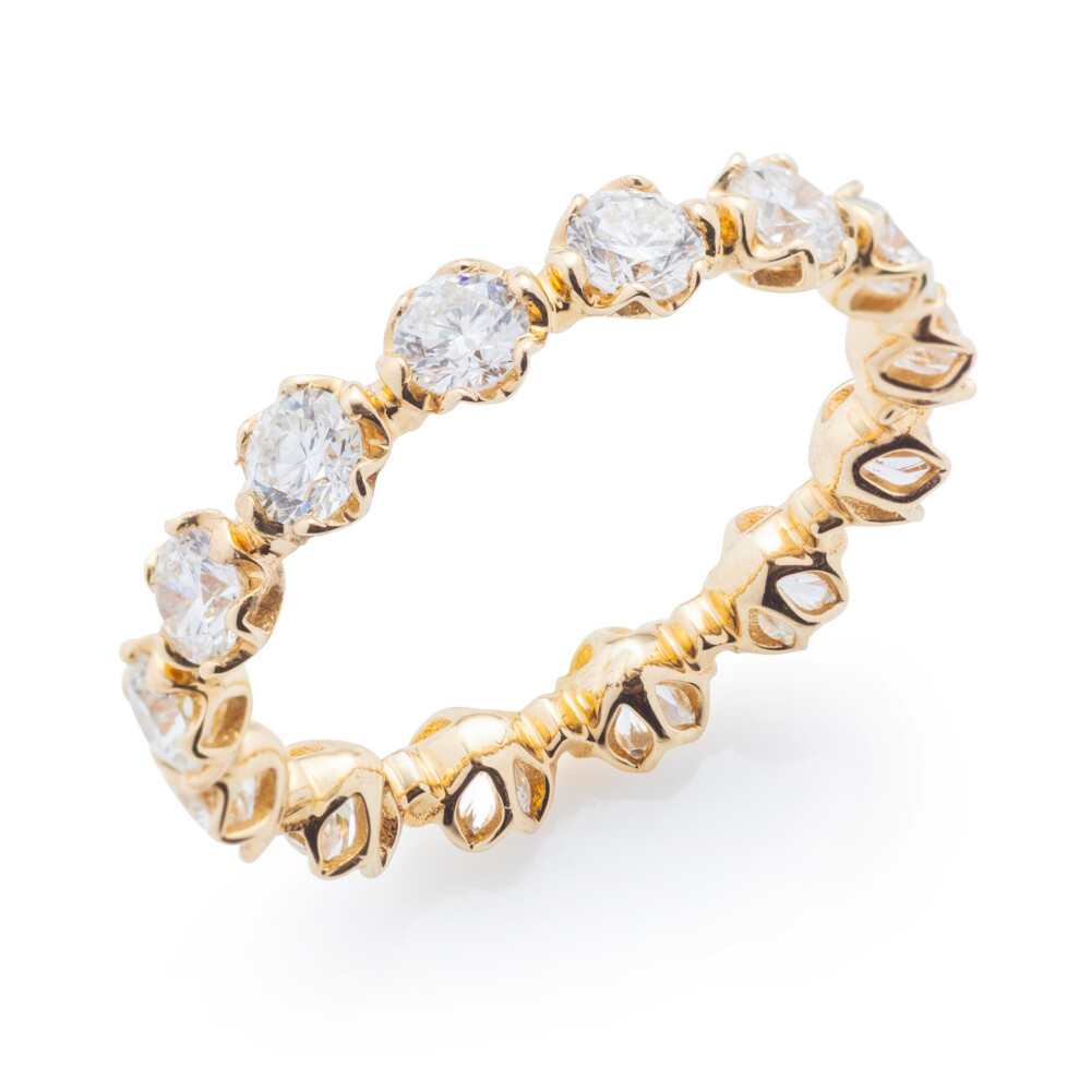 Round Diamond Tulip Head Eternity Band