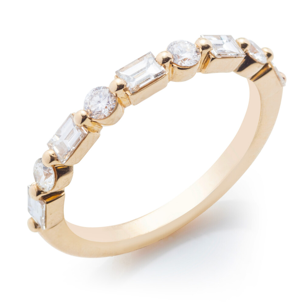 Baguette and Round Alternating Diamond Halfway Band