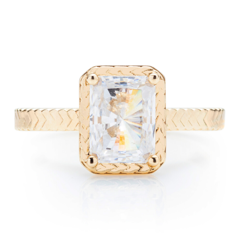 Radiant Chevron Design Solitaire Engagement Ring