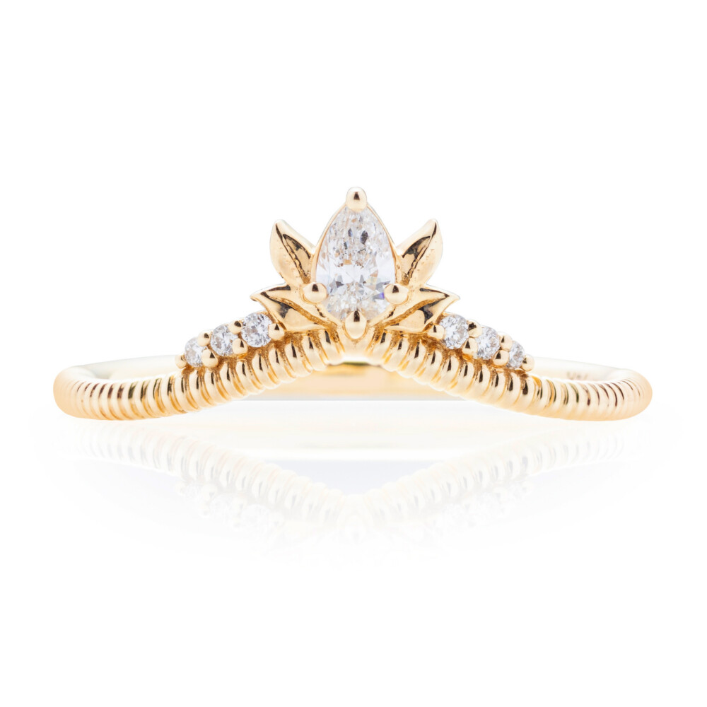 Marquise Milgrain Pointed Band