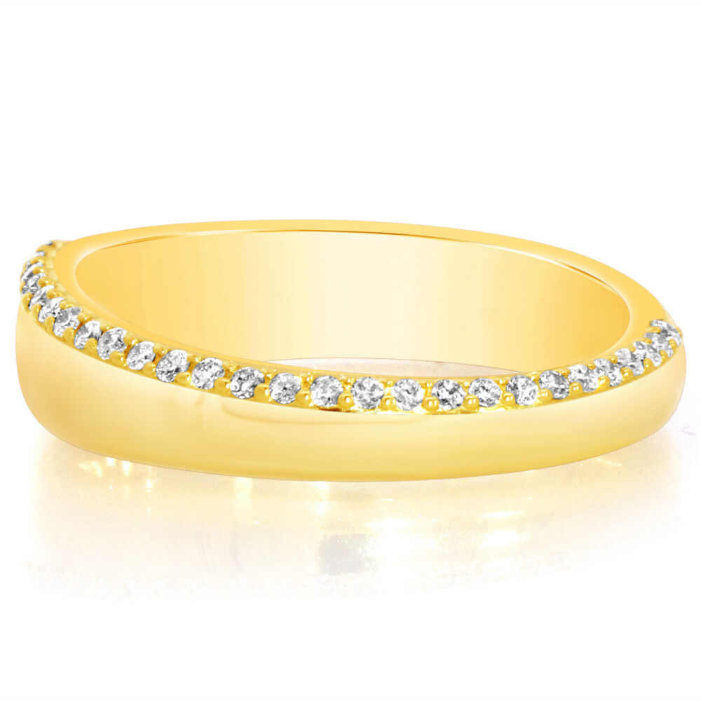 Asymmetrical Bombay Diamond Edge Matching Band